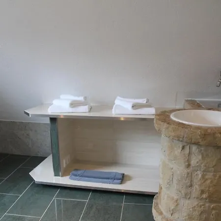 Felsenkeller Hotel Coppenbrügge