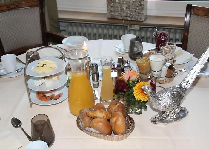 Felsenkeller Hotel *